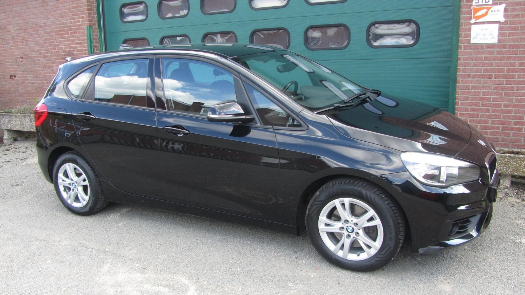 BMW 2-serie Active Tourer - 218i Essential 218i Essential - AutoWereld.nl