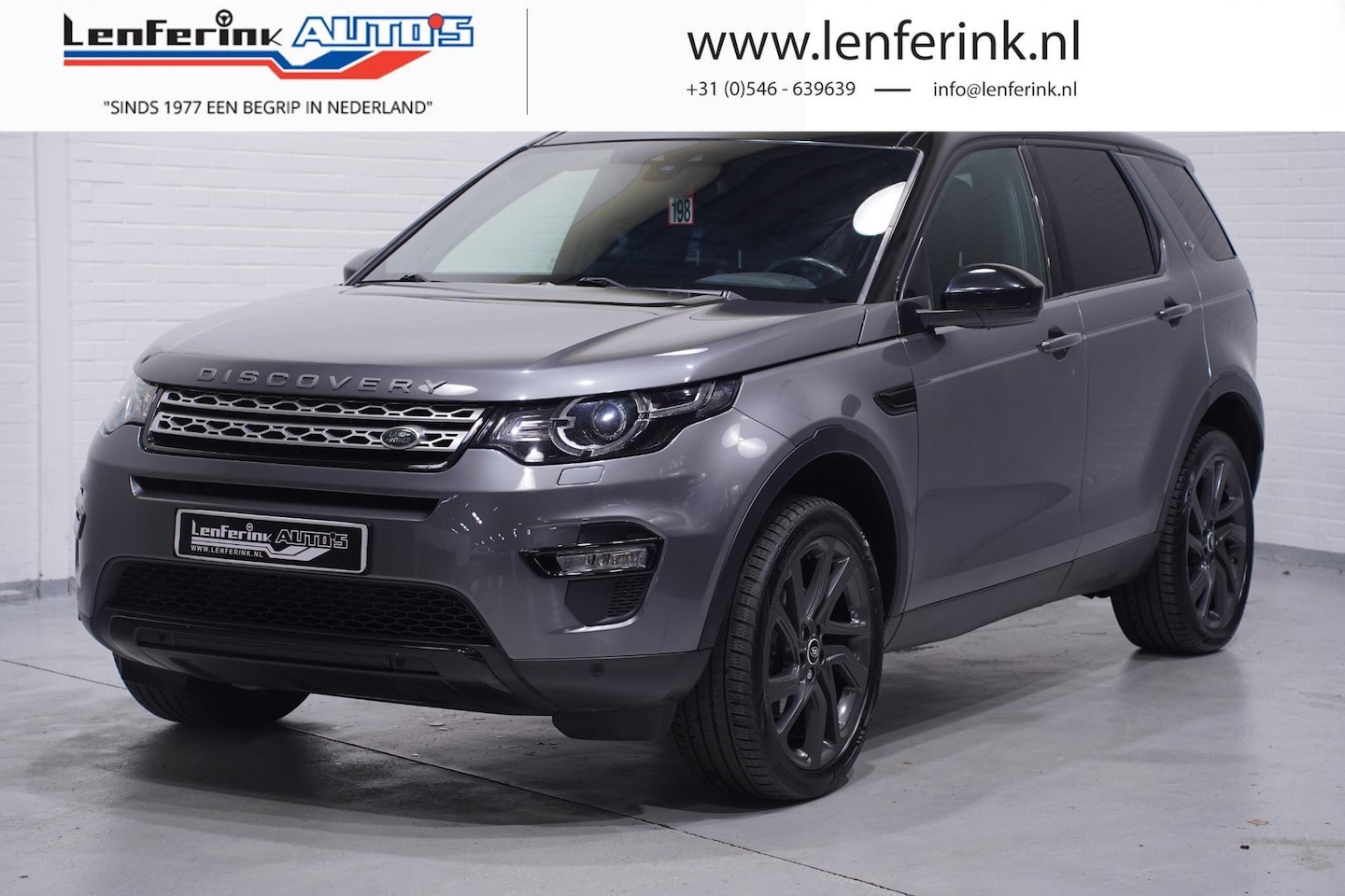 Land Rover Discovery Sport - 2.0 TD4 150 pk Grijs Kenteken 2-Zits Navi, Camera, Leder Zwart, 20" LMV, Elek. Stoelen - AutoWereld.nl