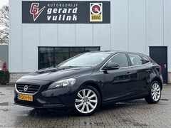 Volvo V40 - 1.6 D2 Momentum NAV TREKHAAK ECC CRUISE PDC