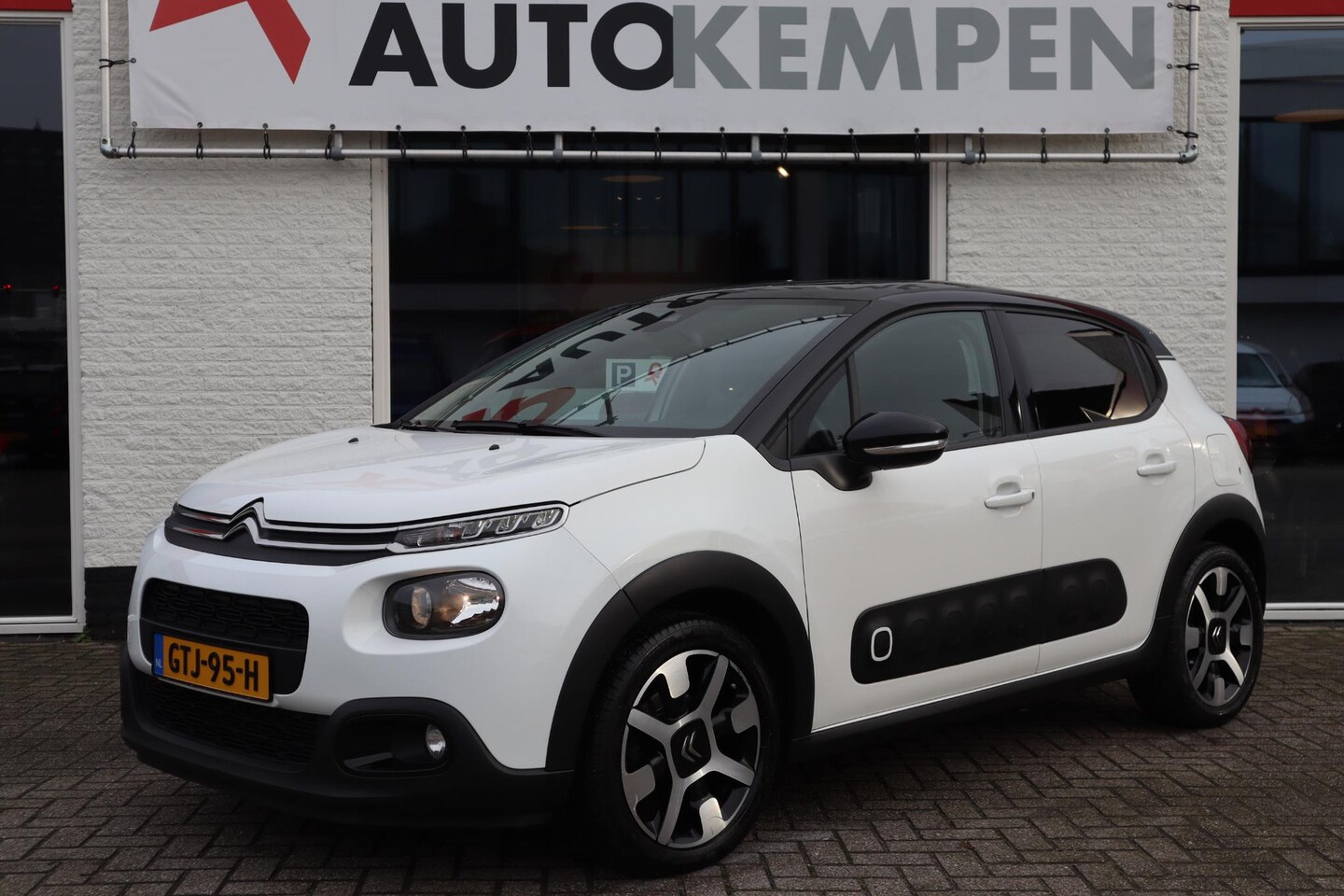 Citroën C3 - 1.2 S&S 110PK VTR SPORT AUTOMAAT DEALERONDERHOUDEN - AutoWereld.nl