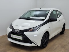 Toyota Aygo - Occasion met sportvelgen en aux radio | Tweedehands Aygo in wit nu bij ALJauto | Bovag | D