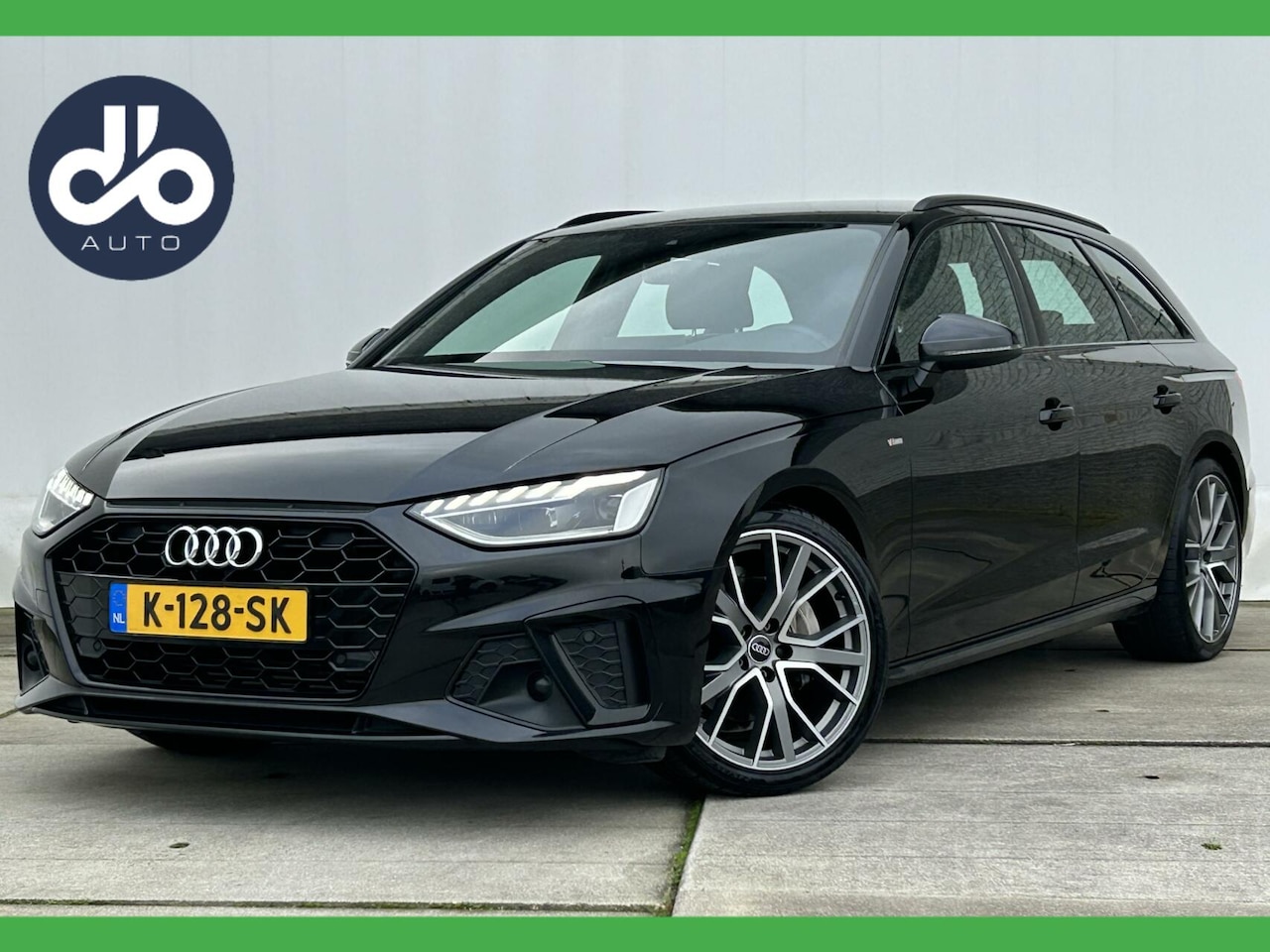 Audi A4 Avant - 40 TFSI 204pk S edition WEG KL.BARE TREKHAAK I ORG. NL + NAP I 19" LMV - AutoWereld.nl