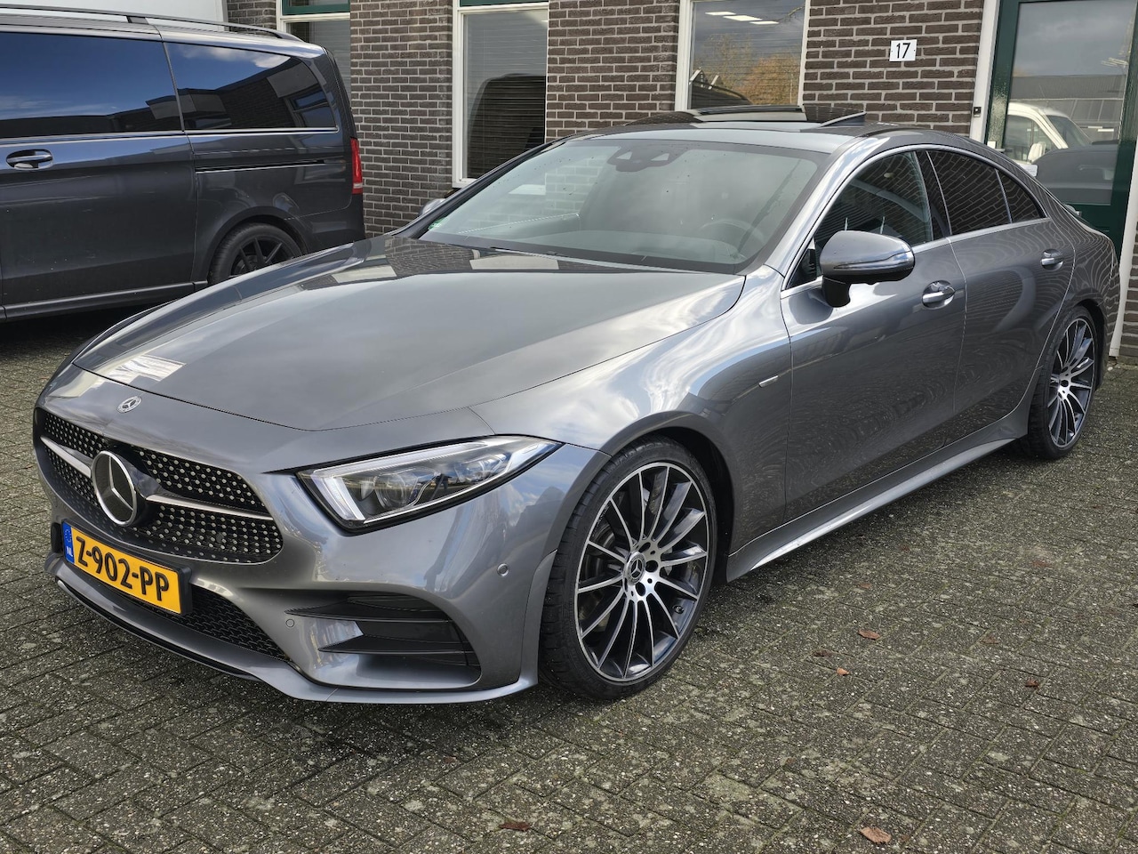 Mercedes-Benz CLS-klasse - 400 d 4MATIC Sport Edition 1/Schuifdak/Massage - AutoWereld.nl