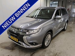 Mitsubishi Outlander - 2.4 PHEV Pure+ NL AUTO | CAMERA | CARPLAY | STOELVERW |