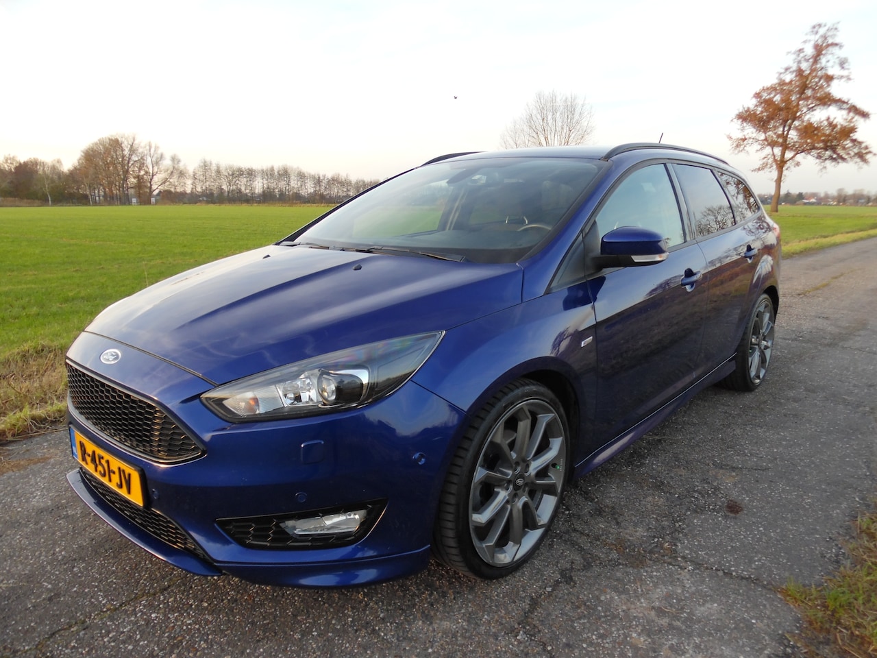 Ford Focus Wagon - St-Line - AutoWereld.nl