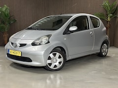 Toyota Aygo - 1.0-12V +