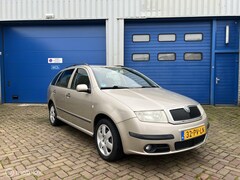 Skoda Fabia Combi - 1.4-16V Elegance * Airco * Cruise Control