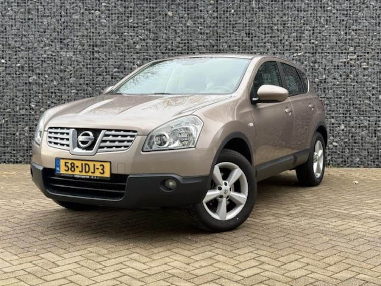 Nissan Qashqai - 2.0 Acenta I Automaat I 1e Eigenaar I Dealer onderhouden - AutoWereld.nl