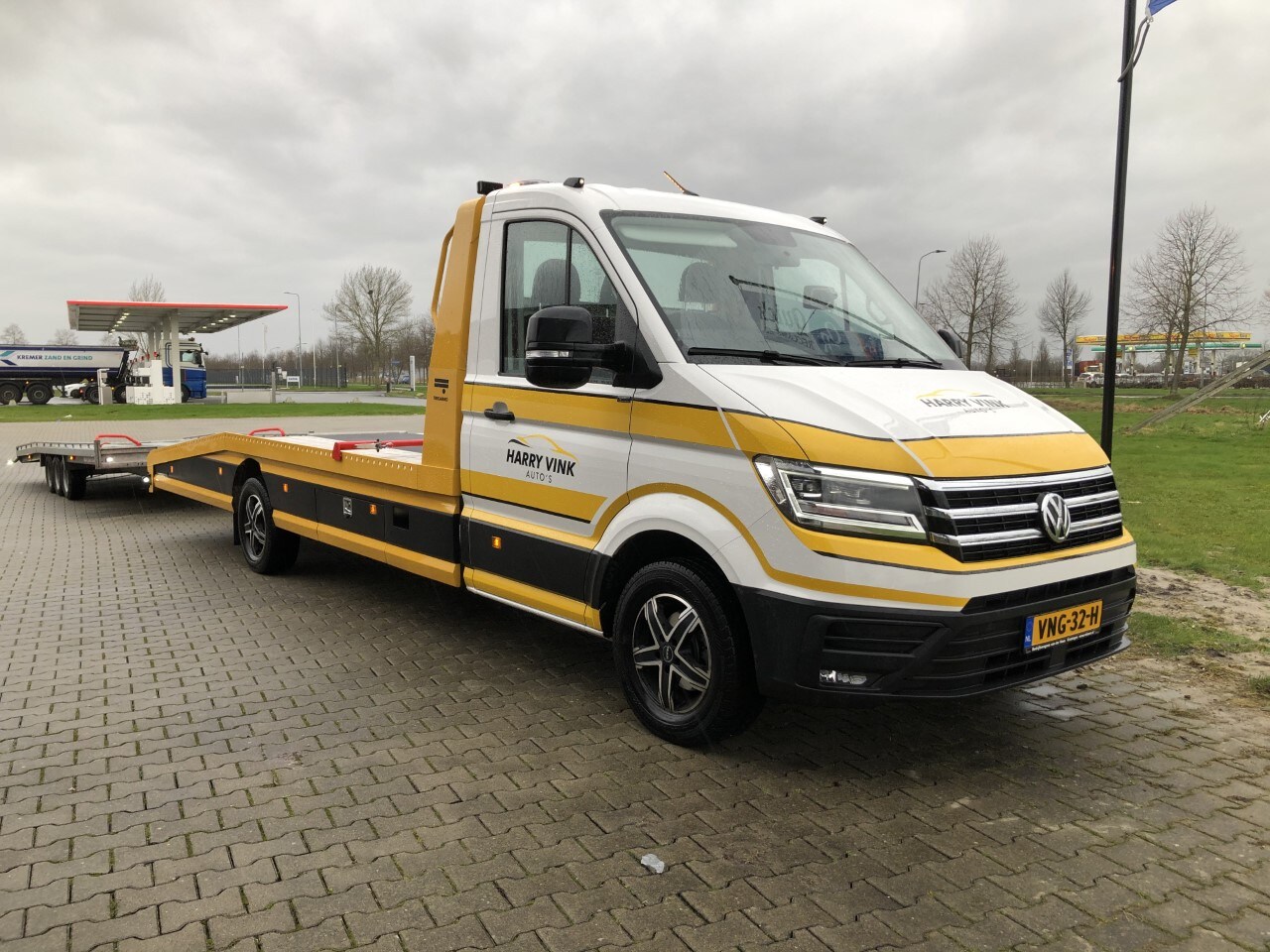 Volkswagen Crafter - 35 2.0 TDI L4 EL Highline | Oprijwagen | AUTOMAAT | 177 pk! - AutoWereld.nl