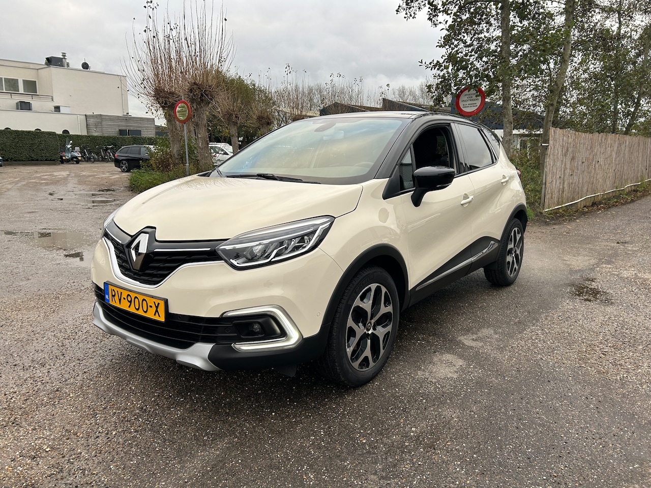 Renault Captur - 1.2 TCe Intens Absolute Nieuwstaat - AutoWereld.nl