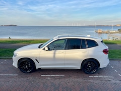 BMW X3 - 3.0i xDrive High Executive