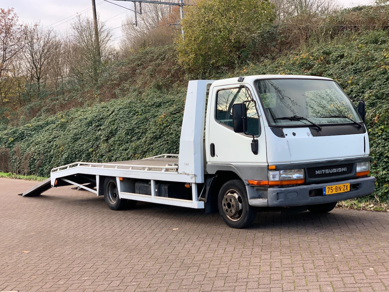 Mitsubishi Canter - FB35 3.0 335 City Cab OPRIJWAGEN TIJHOF ! AUTOAMBULANCE - AutoWereld.nl