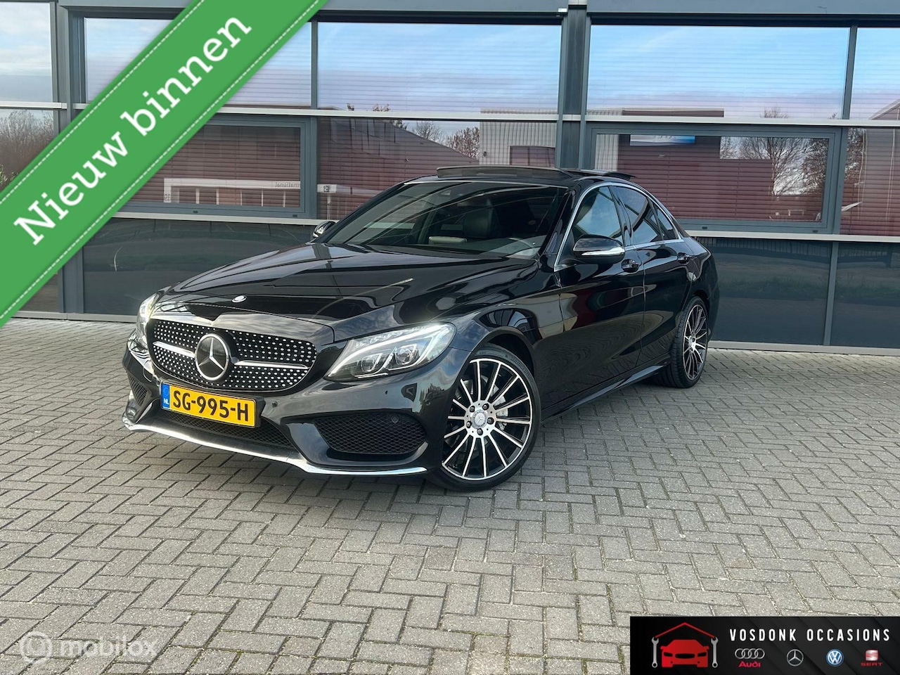 Mercedes-Benz C-klasse - 220 CDI Panoramadak/Dodehoek/burmester/AMG - AutoWereld.nl