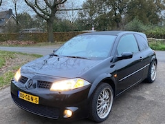 Renault Mégane - 2.0-16V T GT