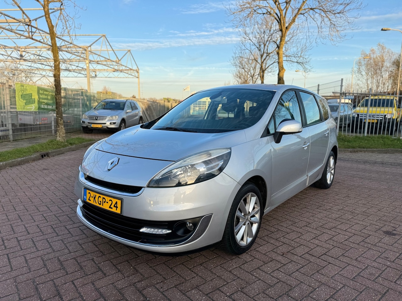 Renault Grand Scénic - 1.2 TCe Collection 7p. 1.2 TCe Collection 7p. - AutoWereld.nl