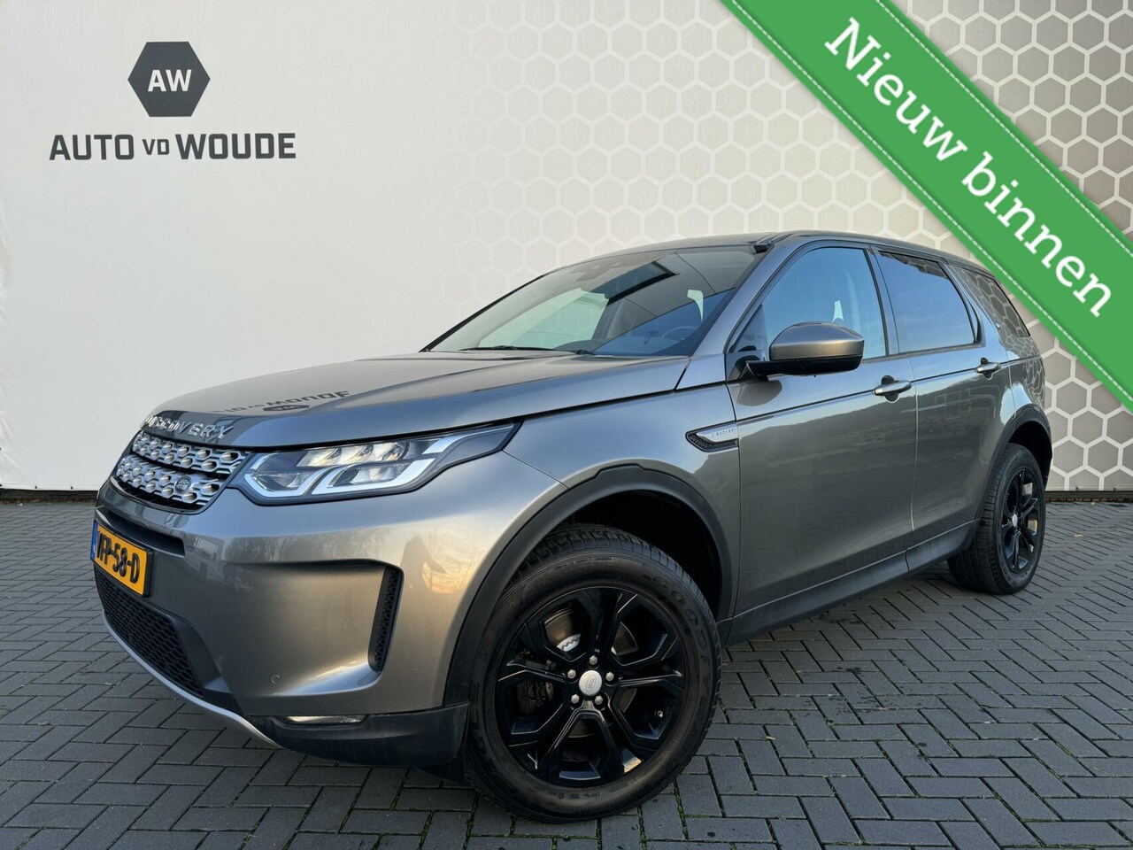 Land Rover Discovery Sport - 2.0 D180 R-Dynamic 2.0 D180 R-Dynamic - AutoWereld.nl