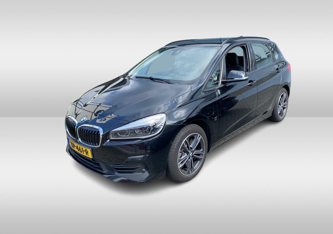 BMW 2-serie Active Tourer - 225xe iPerformance High Executive / Camera / Leder / Head-up / Navigatie / Sportstoelen / - AutoWereld.nl