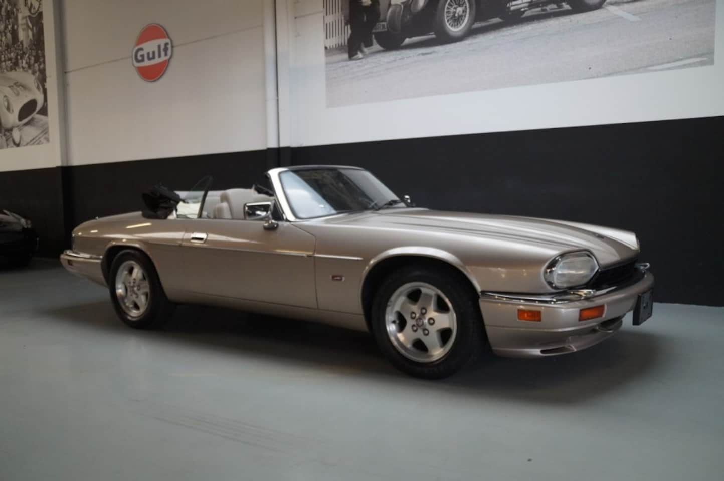 Jaguar XJS - Convertible Super low mileage Survivor (1995) - AutoWereld.nl