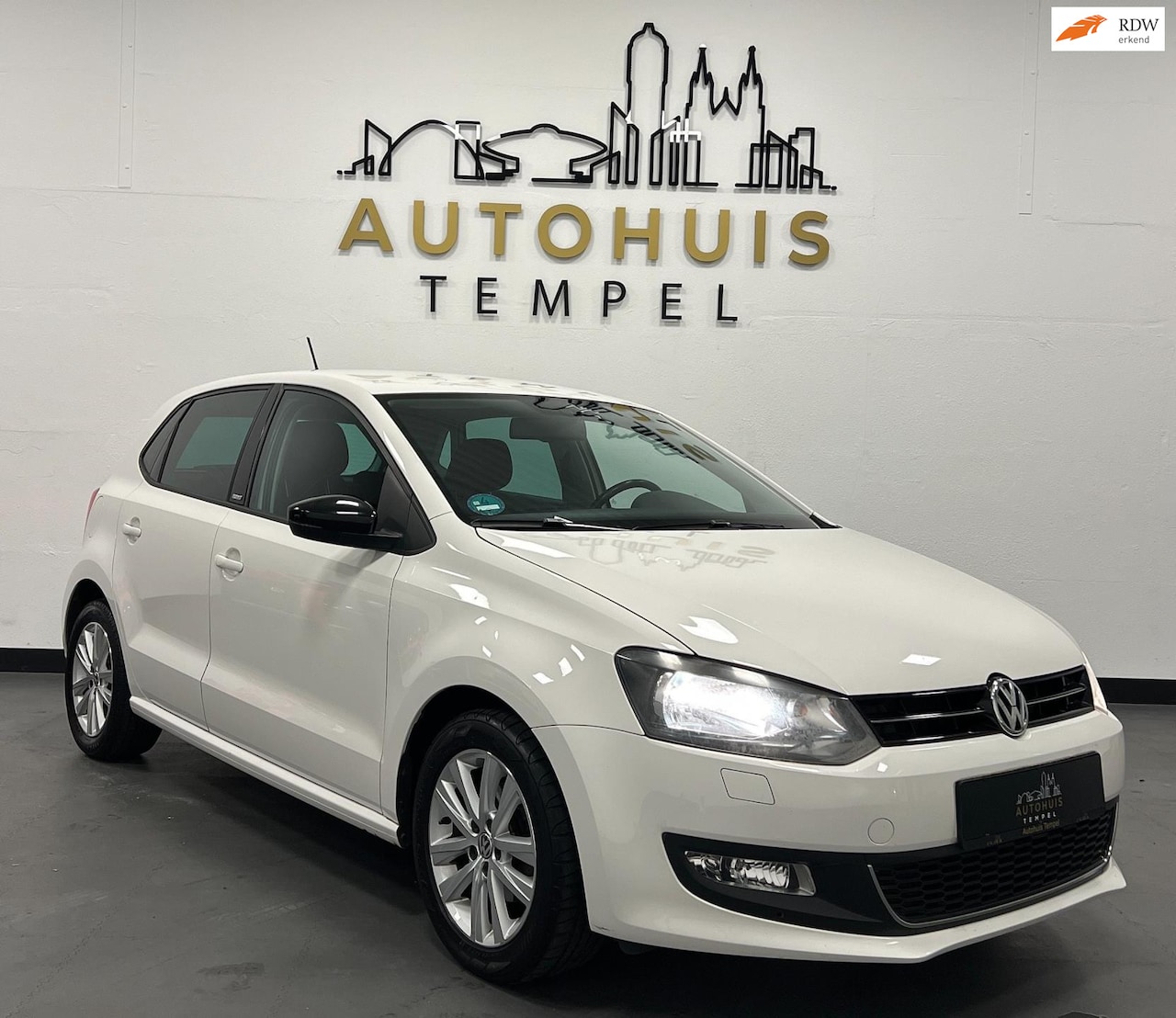 Volkswagen Polo - 1.2 TSI Highline Airco 5Drs Stoelver Isofix Lm Velgen 105PK - AutoWereld.nl