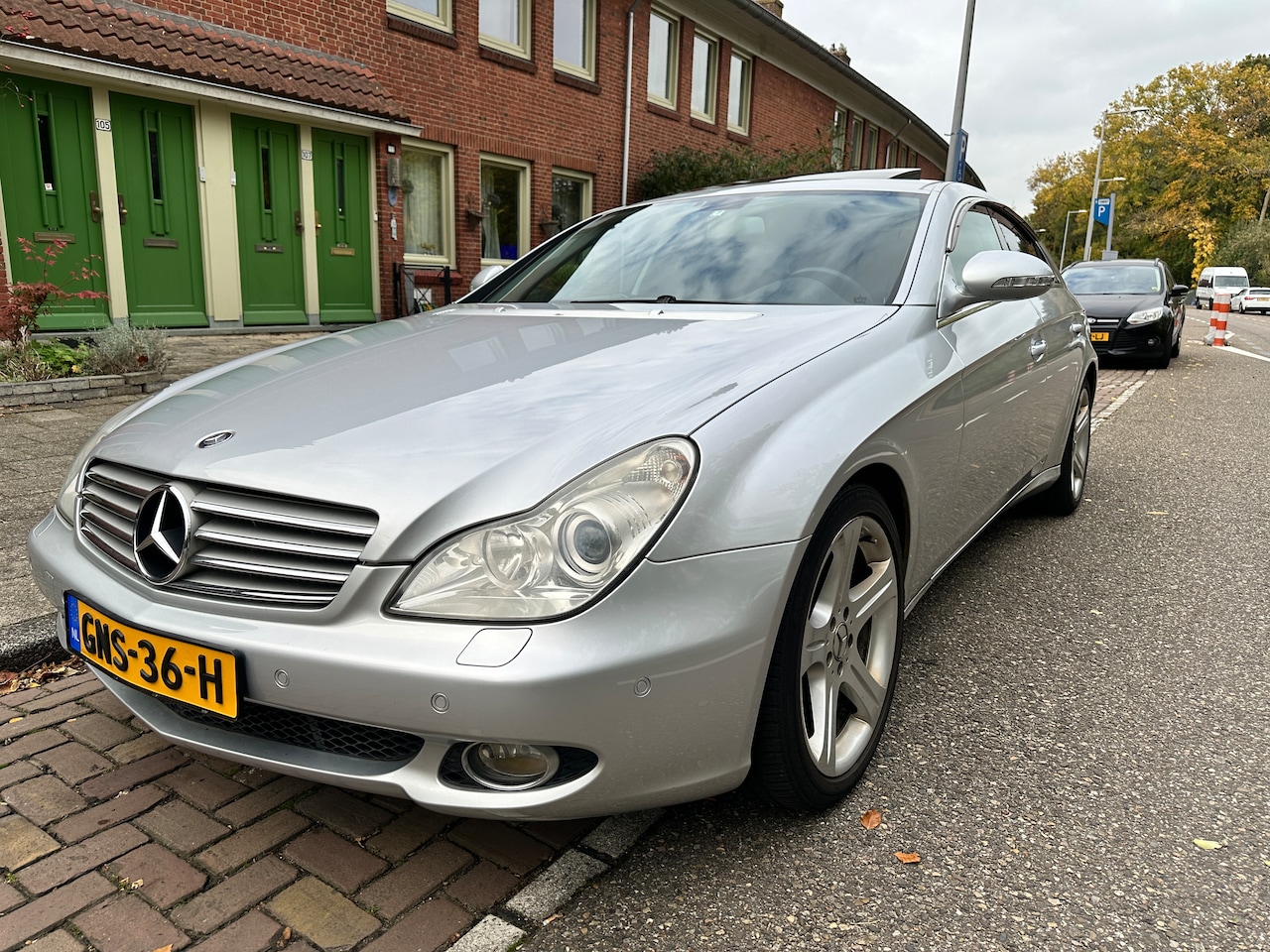 Mercedes-Benz CLS-klasse - 350 YOUNGTIMER / PANO / Leder / AUT / XENON - AutoWereld.nl