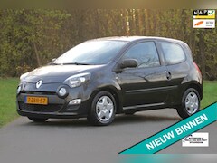 Renault Twingo - 1.2 16V Parisienne / Slechts 23.262 km. / Airco / Stuurbekrachtiging / Elektrische ramen /