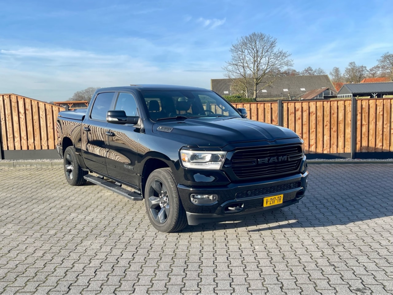 Dodge Ram 1500 - 5.7 V8 4x4 CC Big Horn - AutoWereld.nl