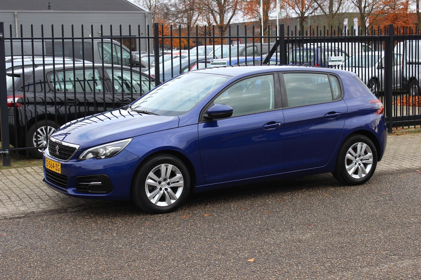 Peugeot 308 - 1.2 PureTech Active 1.2 110PK PureTech Active, Navigatie, Airco/ECC! - AutoWereld.nl