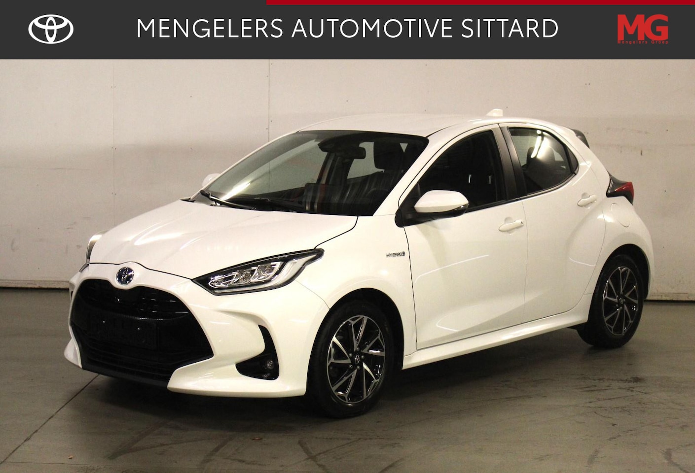 Toyota Yaris - 1.5 Hybrid Dynamic | Navi - AutoWereld.nl