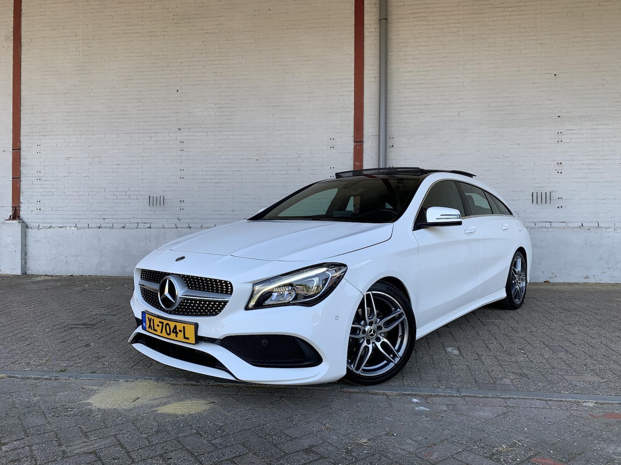 Mercedes-Benz CLA-klasse Shooting Brake - 180 Business Solution AMG |Rijklaar!|Pano!|AMG!| - AutoWereld.nl