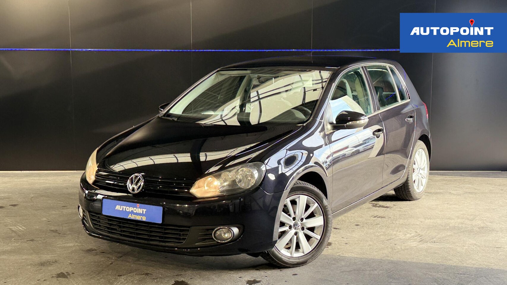 Volkswagen Golf - 1.2 TSI Tour II BlueMotion | Navi | Airco - AutoWereld.nl