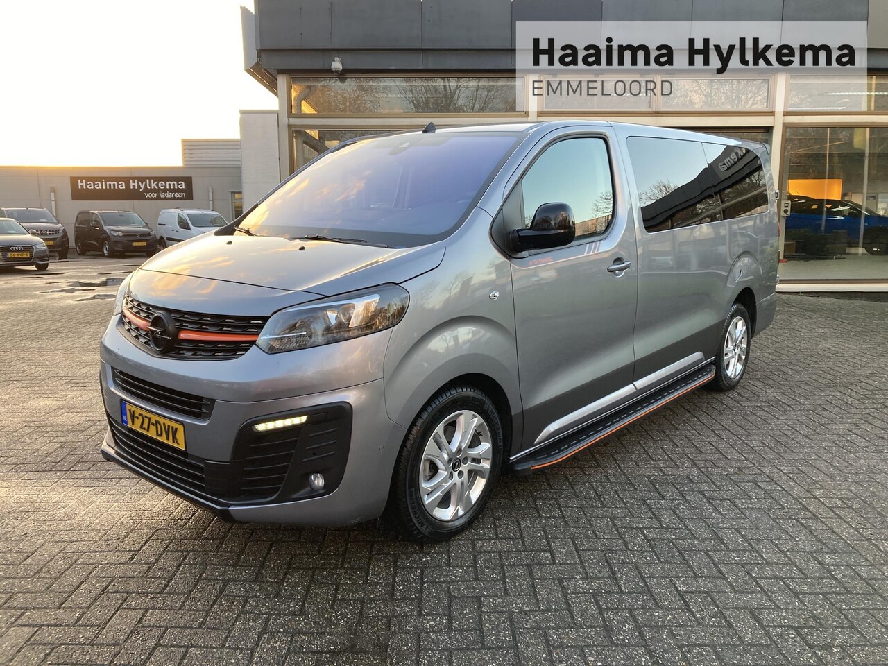 Opel Vivaro - 2.0 CDTi 180Pk Automaat Dub.Cabine DYNAMIC Pack | Airco | Navi | Camera | Xenon | Leder | - AutoWereld.nl