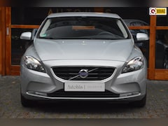 Volvo V40 - T4 Automaat | Lederen bekleding | Start/Stop Systeem | Parkeer sensoren |