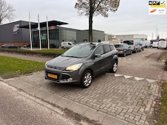 Ford Kuga - 1.6 Titanium Clima.Navi.Camera