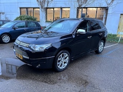 Mitsubishi Outlander - 2.0 PHEV Instyle+