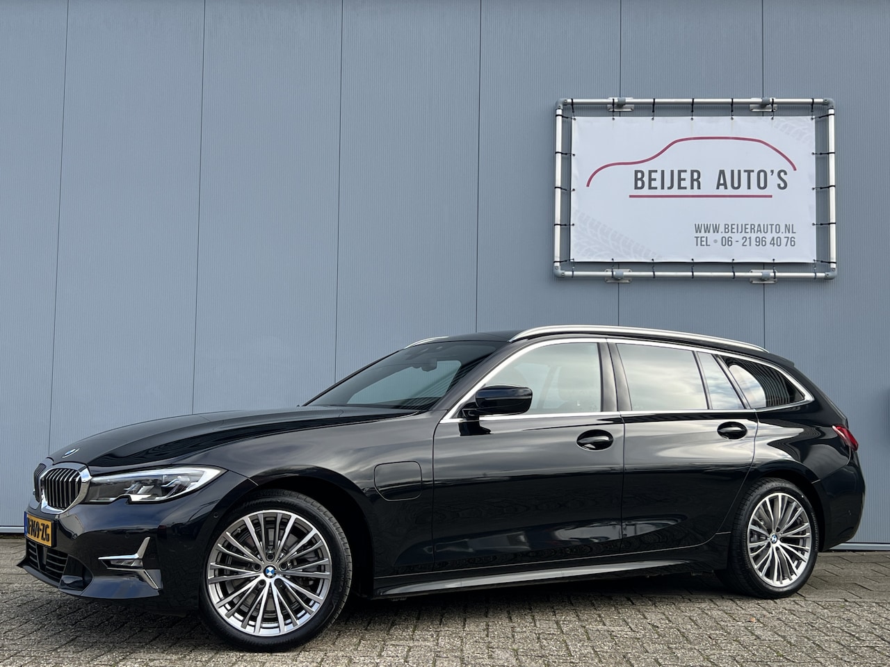 BMW 3-serie Touring - 320e xDrive Business Edition Plus Trekhaak/Leer/Carplay. - AutoWereld.nl