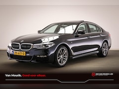 BMW 5-serie - 520i M-Sport High Executive | LEDER | OPEN DAK | 18"