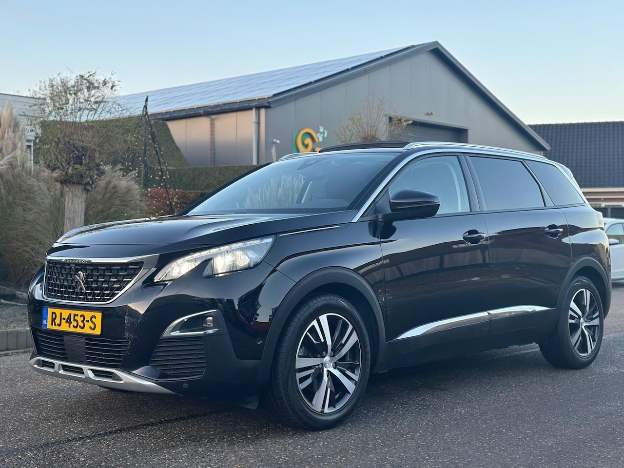 Peugeot 5008 - 1.6 BlueHDI Blue Lease Premium AUT 7Pers 2017 Navi/Pano/Clima/Lmv - AutoWereld.nl