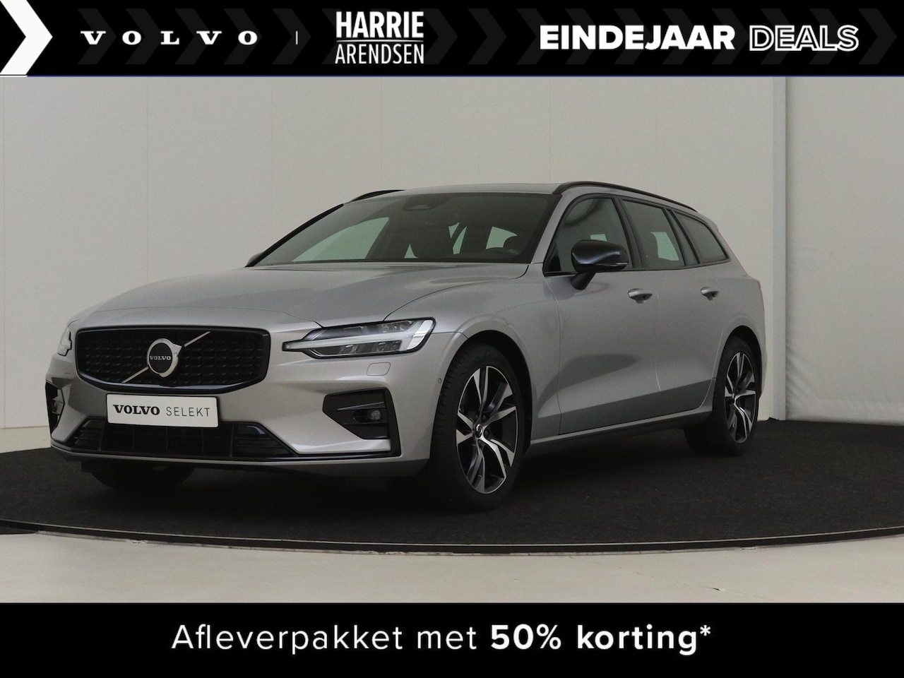 Volvo V60 - 2.0 B3 Ultimate Dark | Trekhaak | Schuif/kanteldak | Rondomzicht camera | Stoel/Stuur verw - AutoWereld.nl