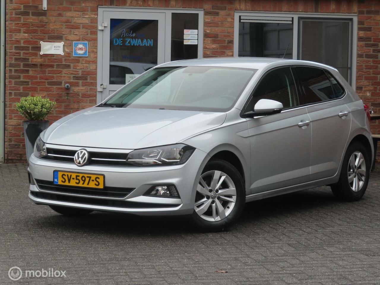 Volkswagen Polo - 1.0 TSI 95 PK Comfortline/ Carplay/Navigatie - AutoWereld.nl