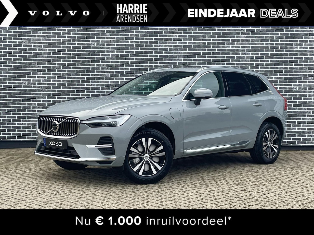 Volvo XC60 - 2.0 Recharge T6 AWD Essential Edition Bright | Adaptieve Cruise Control | Stoel en stuurve - AutoWereld.nl