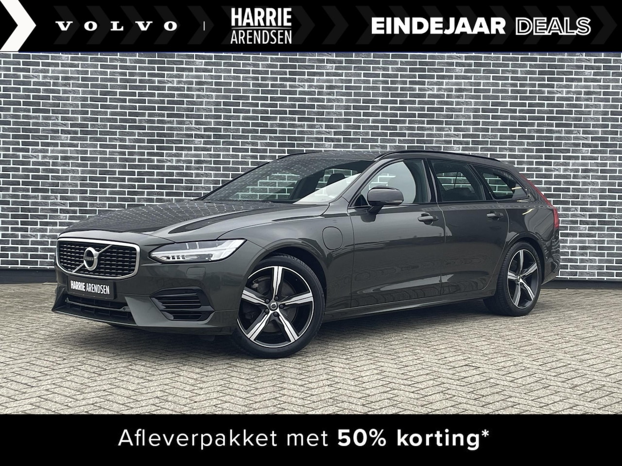 Volvo V90 - T8 Twin Engine AWD R-Design | Panoramadak | Trekhaak | Harman Kardon audio | Head-up displ - AutoWereld.nl