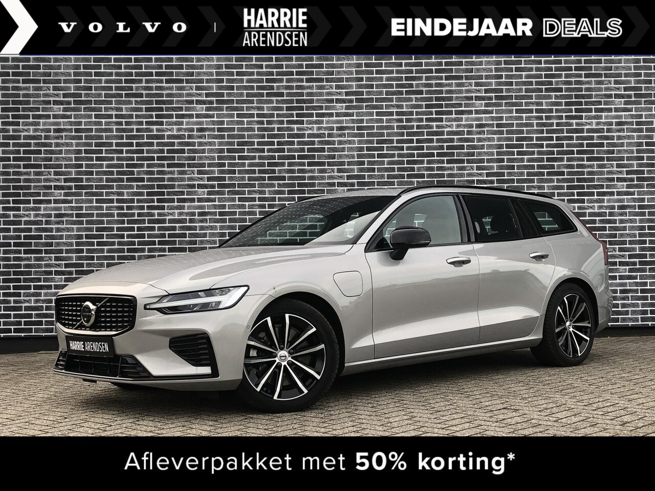 Volvo V60 - 2.0 T6 Recharge AWD Plus Dark | Adaptive cruise control | 360 camera | Trekhaak | Verwarmb - AutoWereld.nl