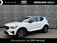 Volvo XC40 - 2.0 B4 Plus Dark | Adaptive cruise control | Trekhaak | Verwarmbare voorruit | Dode hoek d