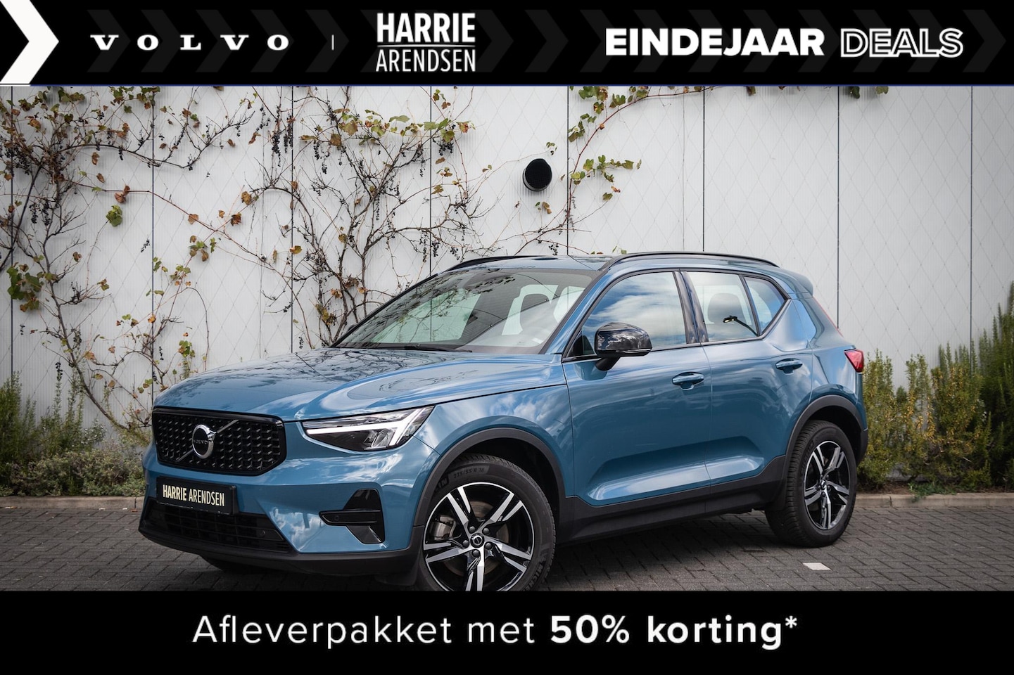 Volvo XC40 - B4 Aut.7 Plus Dark | Adaptieve Cruise Control | Trekhaak | Parkeercamera | Elektrische sto - AutoWereld.nl