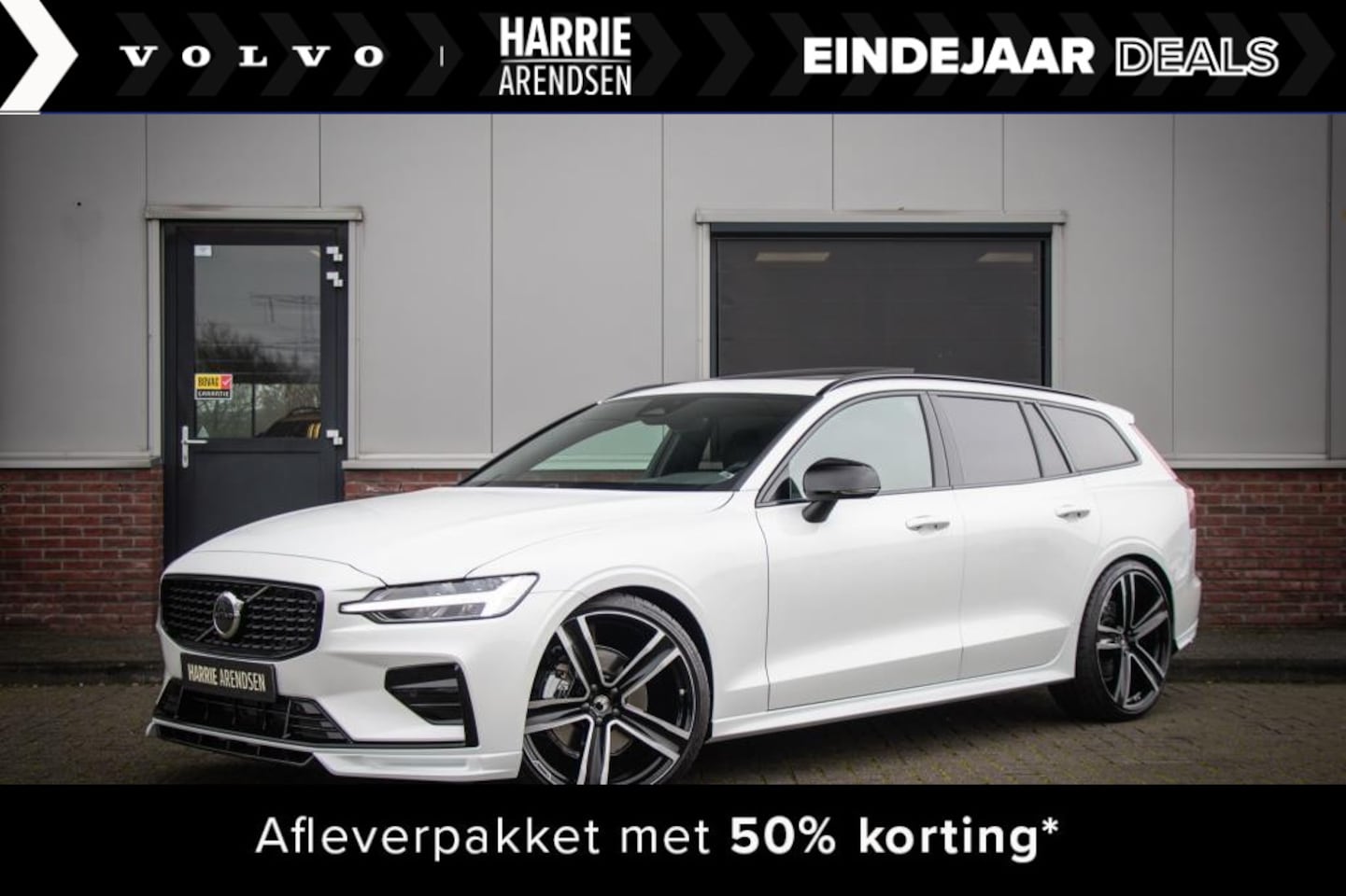 Volvo V60 - B4 Aut Plus Dark | Heico Sportiv | Panoramadak | Adaptieve cruise control | Achteruitrijca - AutoWereld.nl