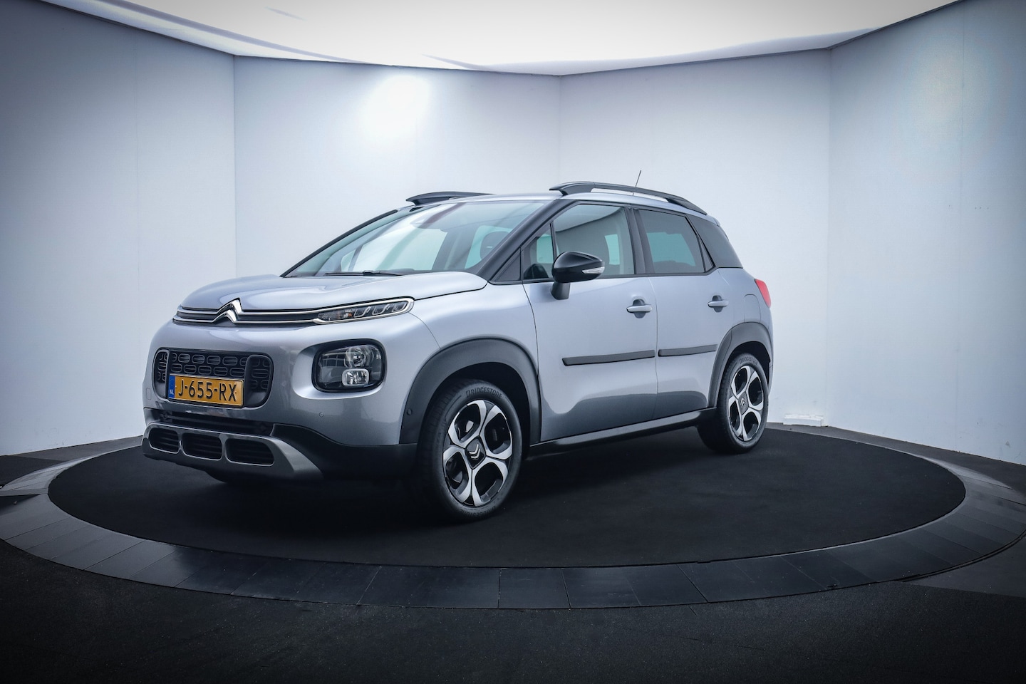 Citroën C3 Aircross - 1.2T Aut.S&S Shine NAVI/HIFI/360 CAM/CARPLAY/BLINDSPOT/LANE ASSIST/DAB/AFN TREKHAAK/PDC V+ - AutoWereld.nl