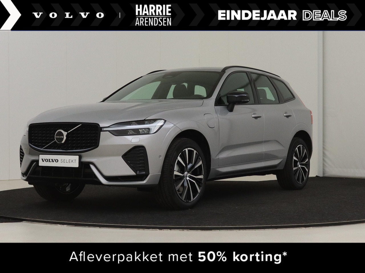 Volvo XC60 - 2.0 Recharge T6 AWD Ultimate Dark Luchtvering | Bowers & Wilkins | Trekhaak - AutoWereld.nl