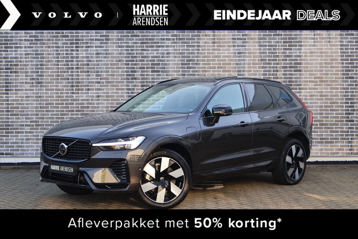 Volvo XC60 - 2.0 Recharge T8 AWD Ultimate Dark Luchtvering | 360 graden Camera | Trekhaak | Verw. voors - AutoWereld.nl