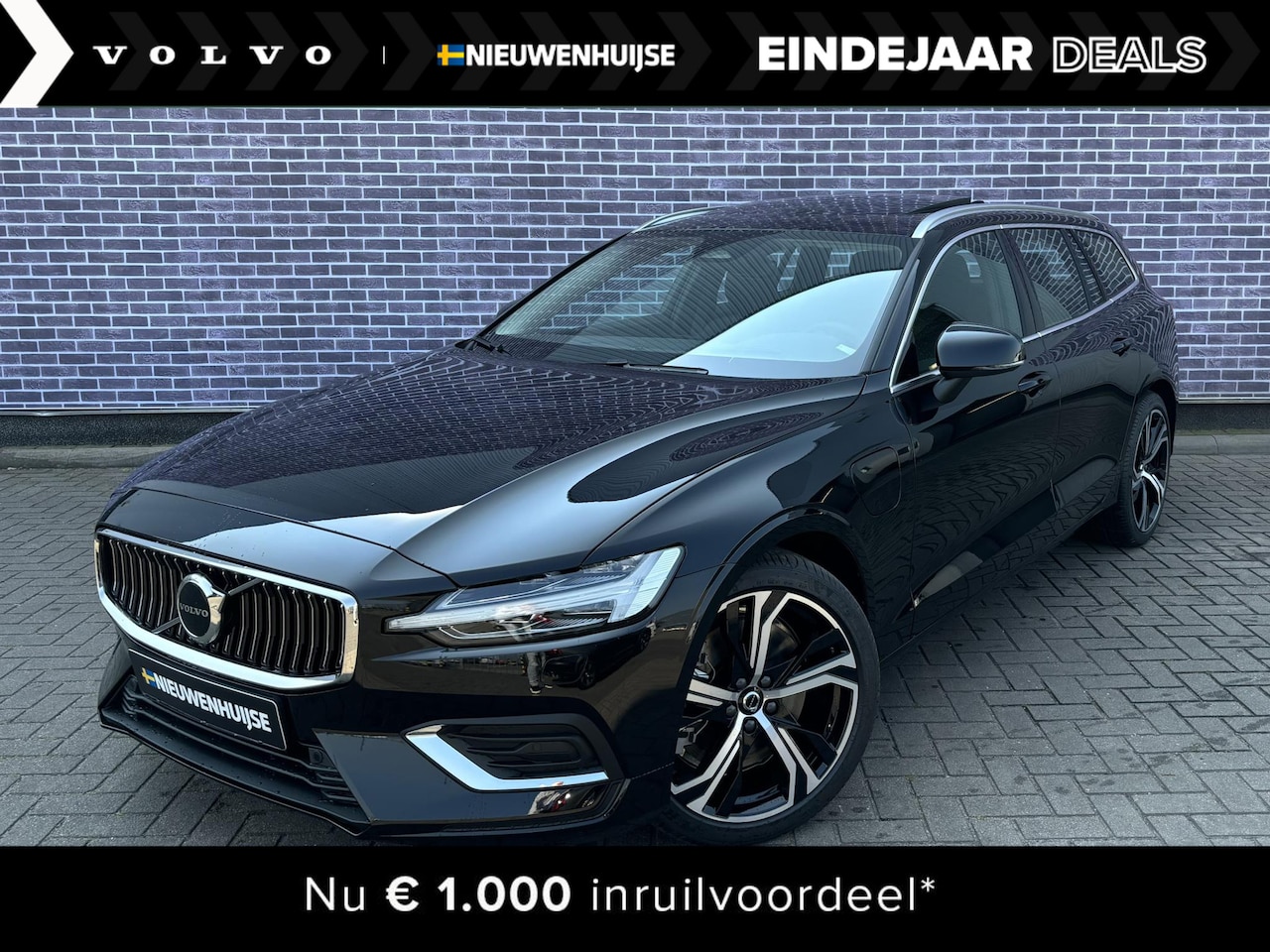 Volvo V60 - T8 Recharge AWD Ultra Bright Long Range - Snel leverbaar - | Head-up Display | 19" LM velg - AutoWereld.nl