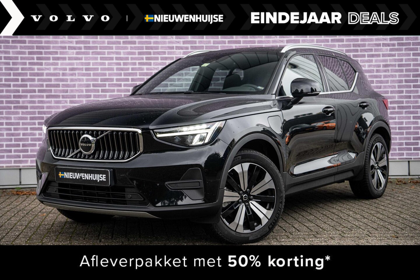 Volvo XC40 - 1.5 T4 Recharge Plus Bright | Navi | 19" LM | Adaptieve Cruise | BLIS | Getint glas | - AutoWereld.nl